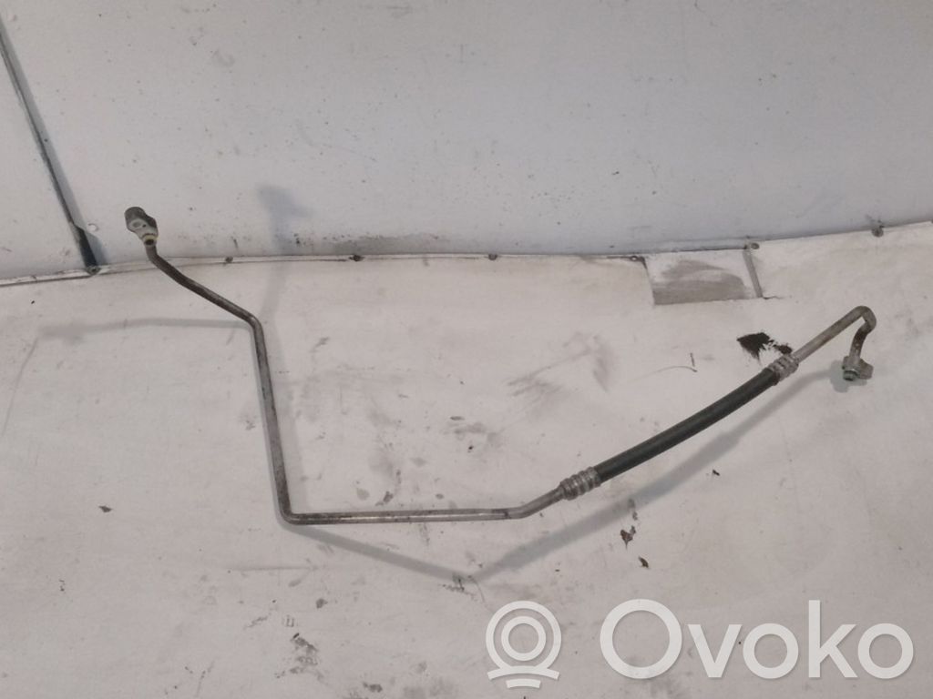 BMW 5 E60 E61 Ilmastointilaitteen putki (A/C) 