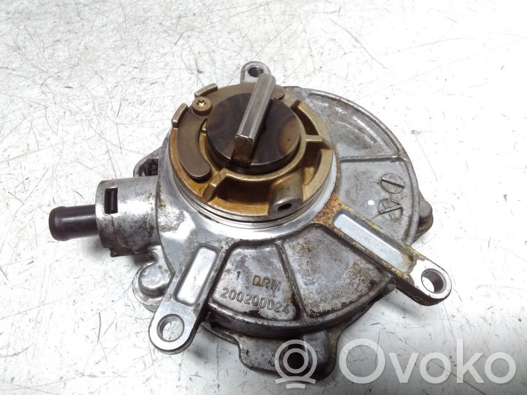 Audi A6 S6 C6 4F Vacuum pump 