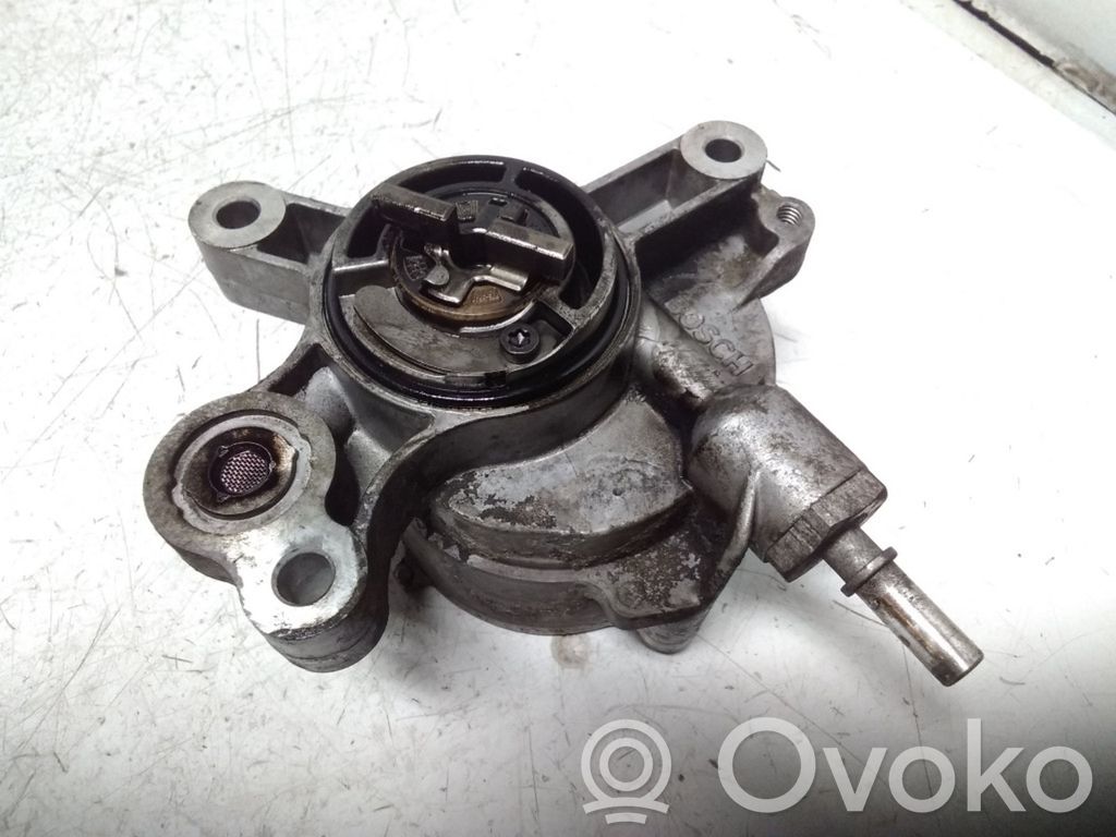 Peugeot 407 Vacuum pump 