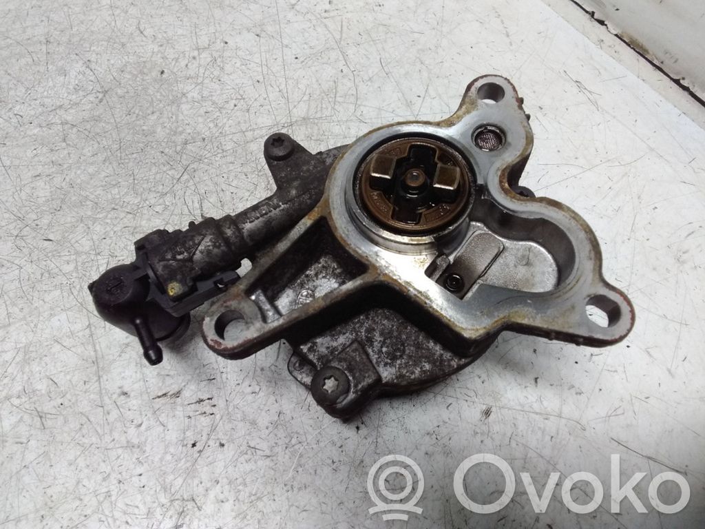 Opel Vivaro Bomba de vacío 