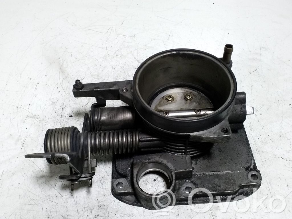 BMW 7 E38 Throttle valve 