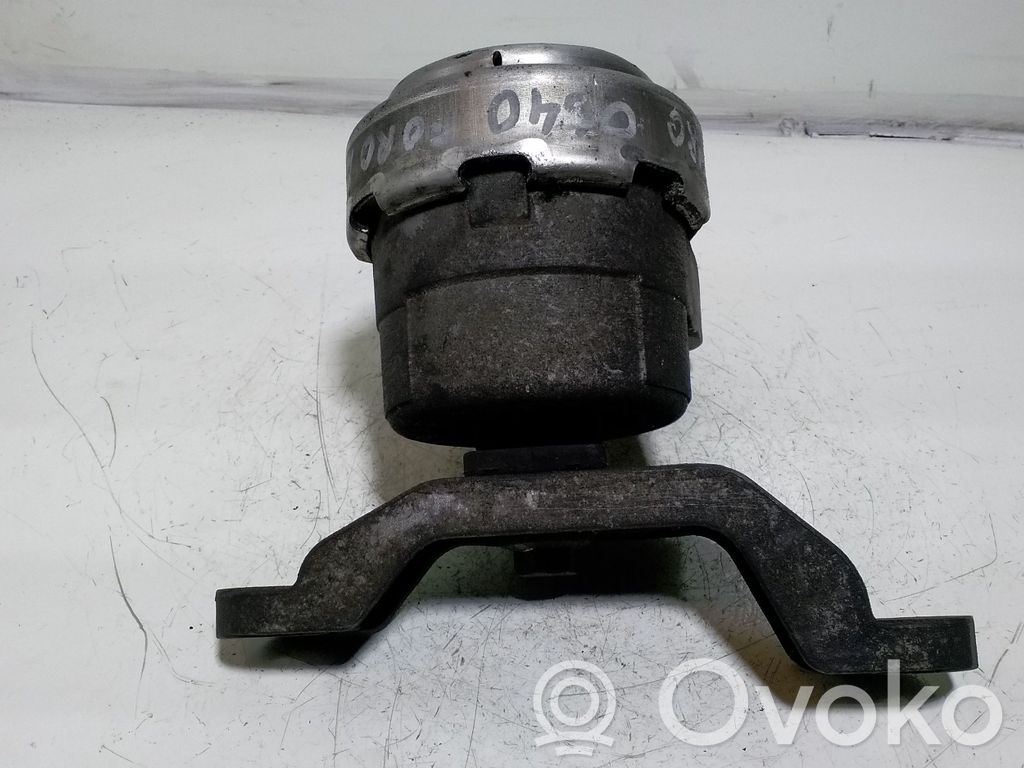Ford Mondeo MK IV Engine mount bracket 