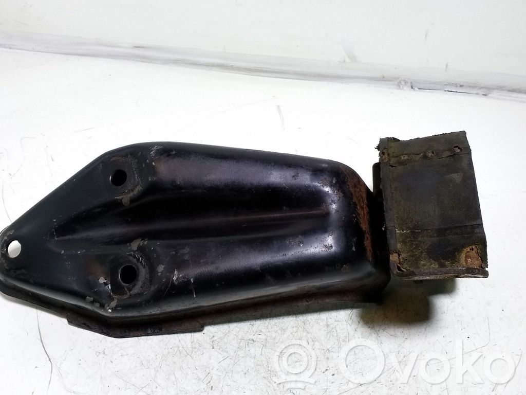 Opel Tigra A Engine mount bracket 