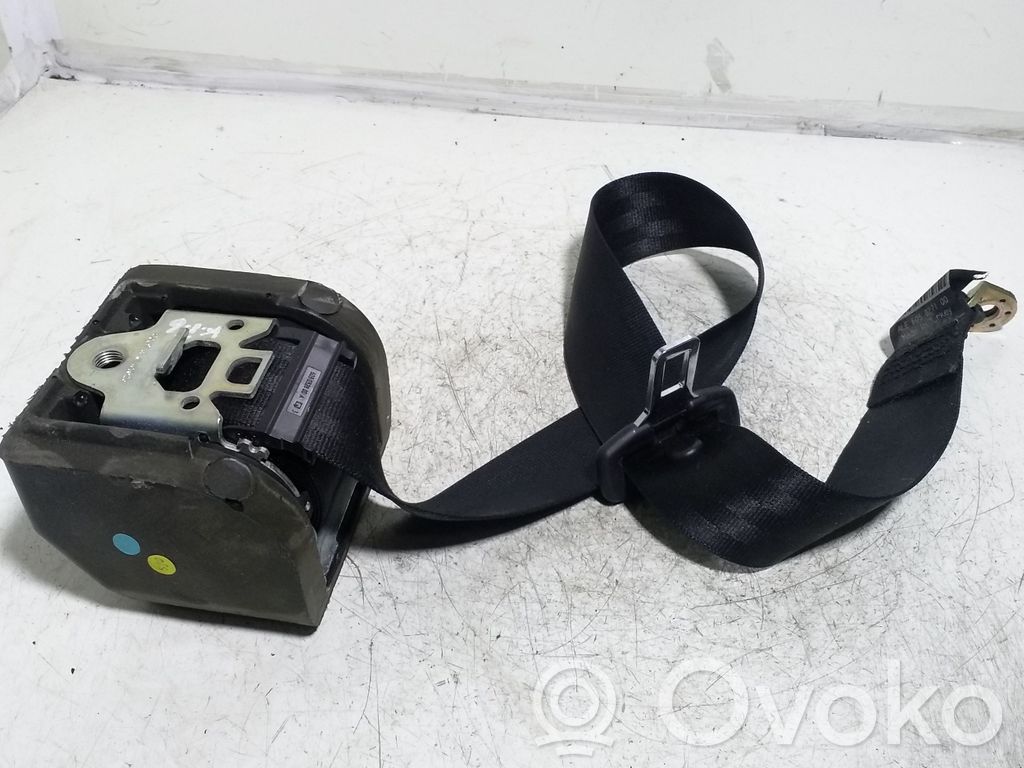 Audi A6 S6 C6 4F Cinturón trasero 