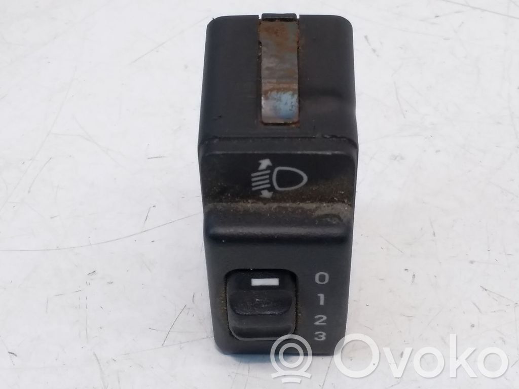 Opel Tigra A Headlight level height control switch 