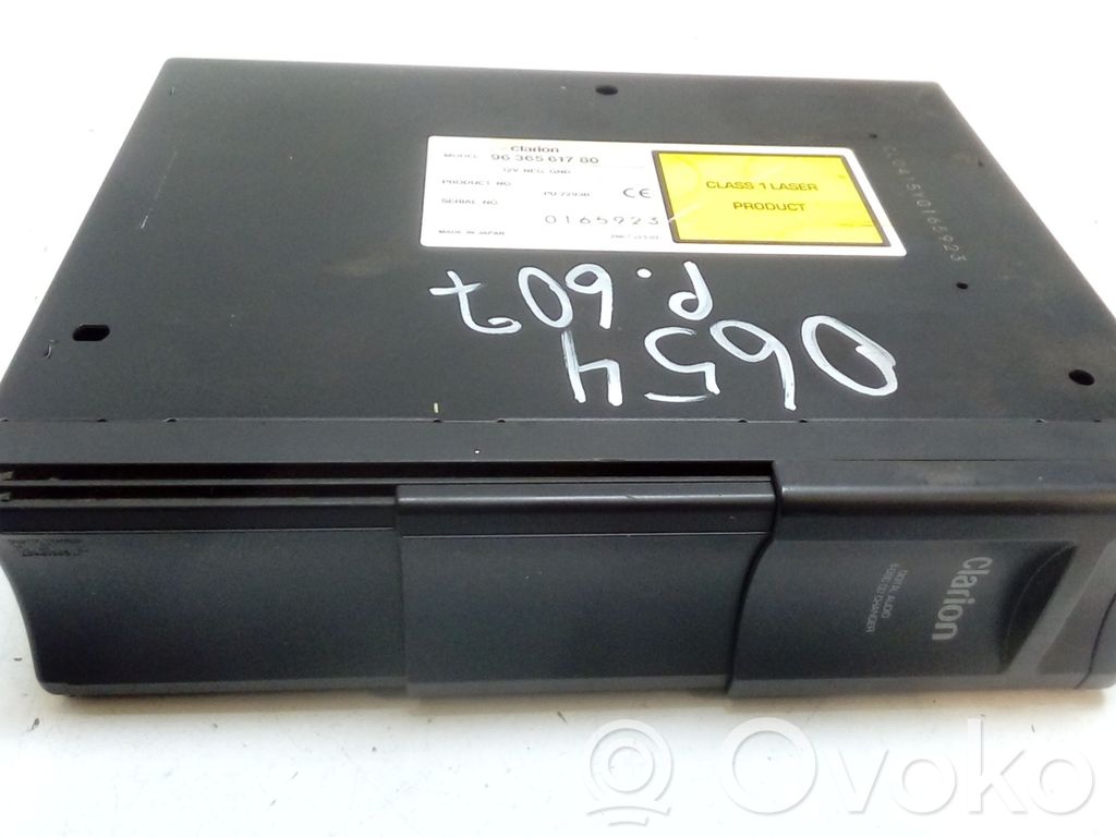 Peugeot 607 CD/DVD changer 