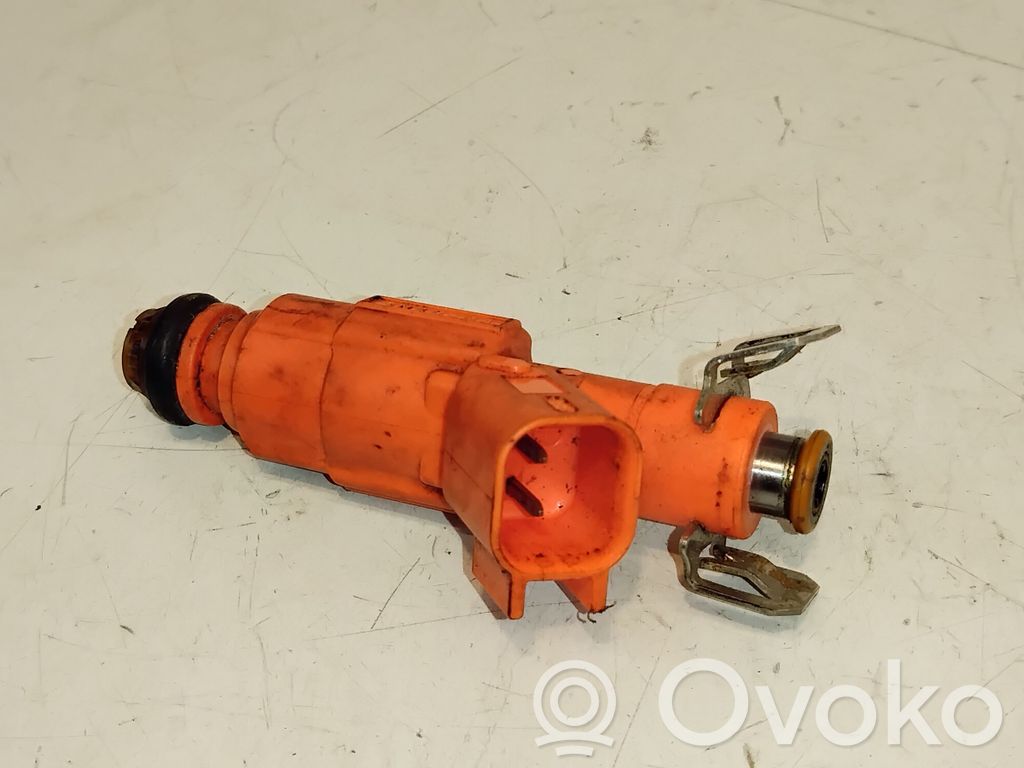 Mazda 6 Fuel injector 
