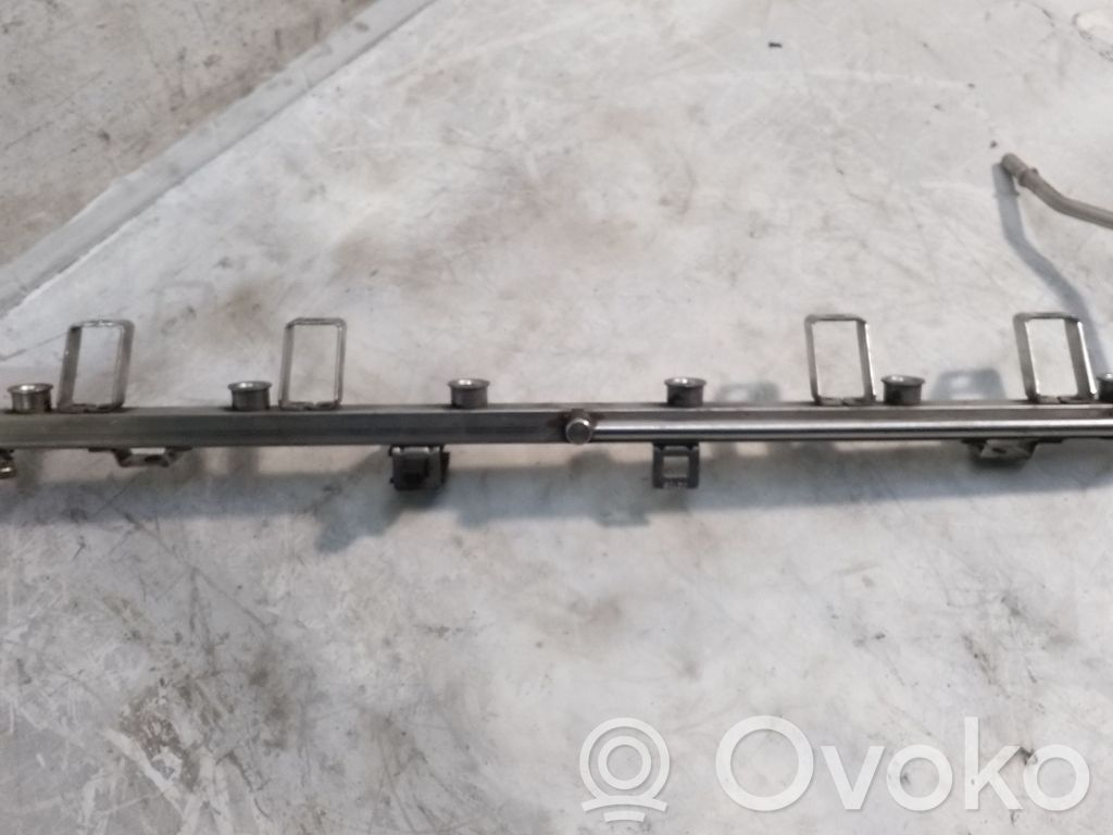 BMW 5 E39 Fuel main line pipe 