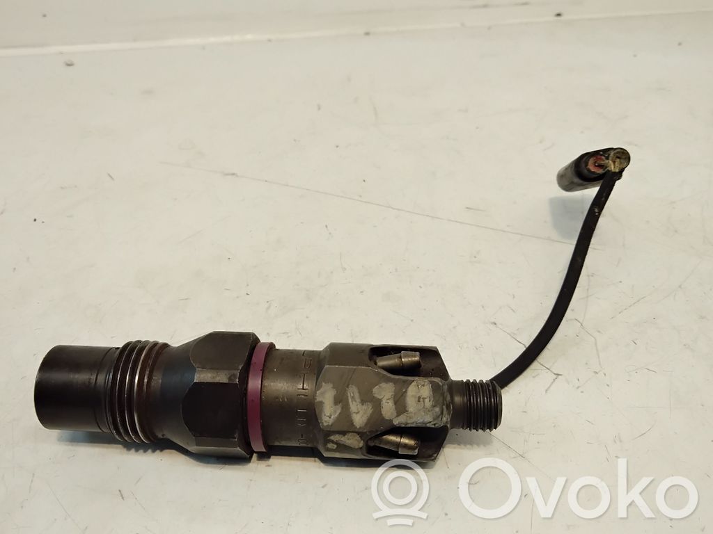 Ford Mondeo MK II Fuel injector 