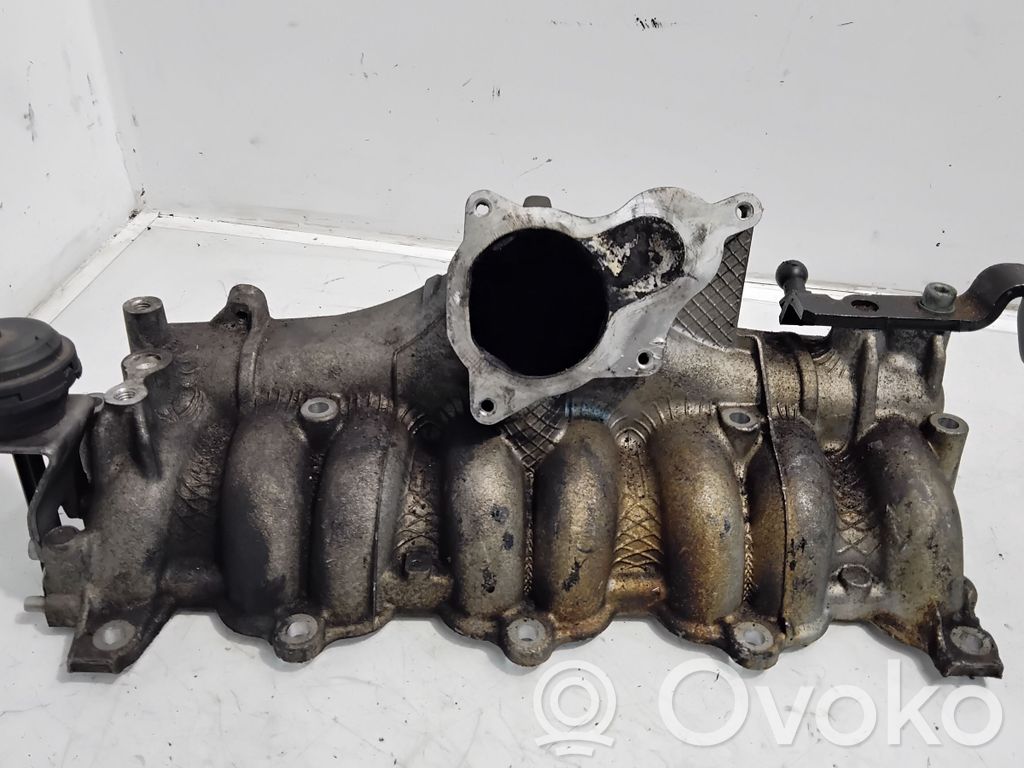 Audi A4 S4 B7 8E 8H Intake manifold 