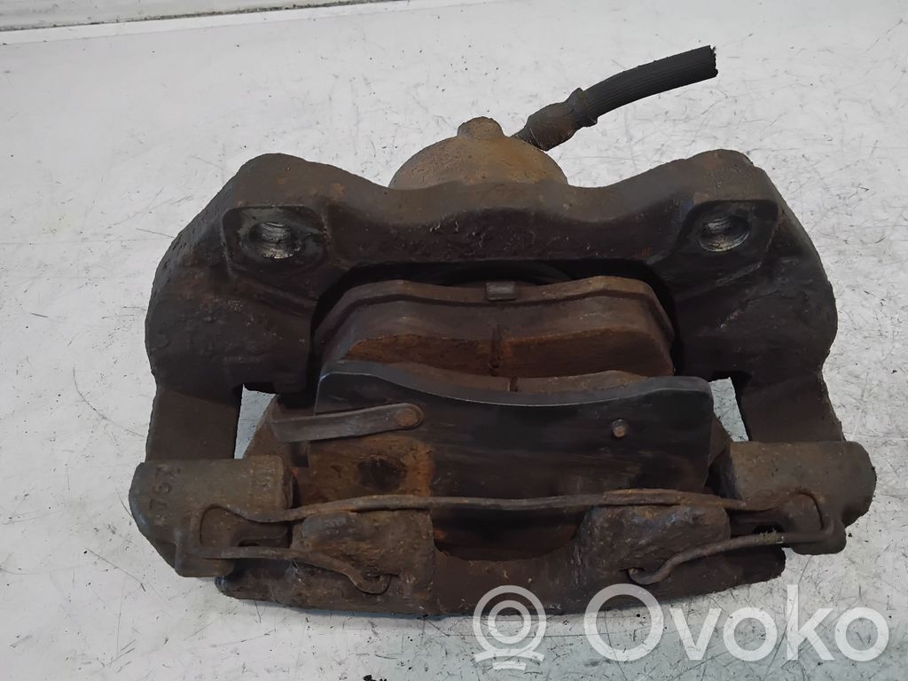 Opel Zafira A Передний суппорт 