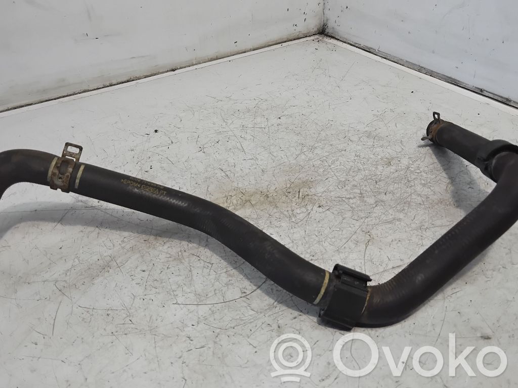 Land Rover Range Rover Evoque L538 Moottorin vesijäähdytyksen putki/letku 