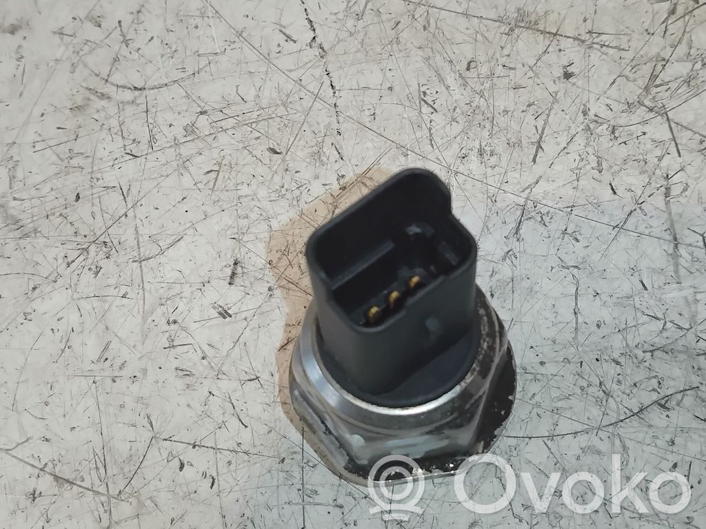 Nissan Micra Fuel pressure sensor 
