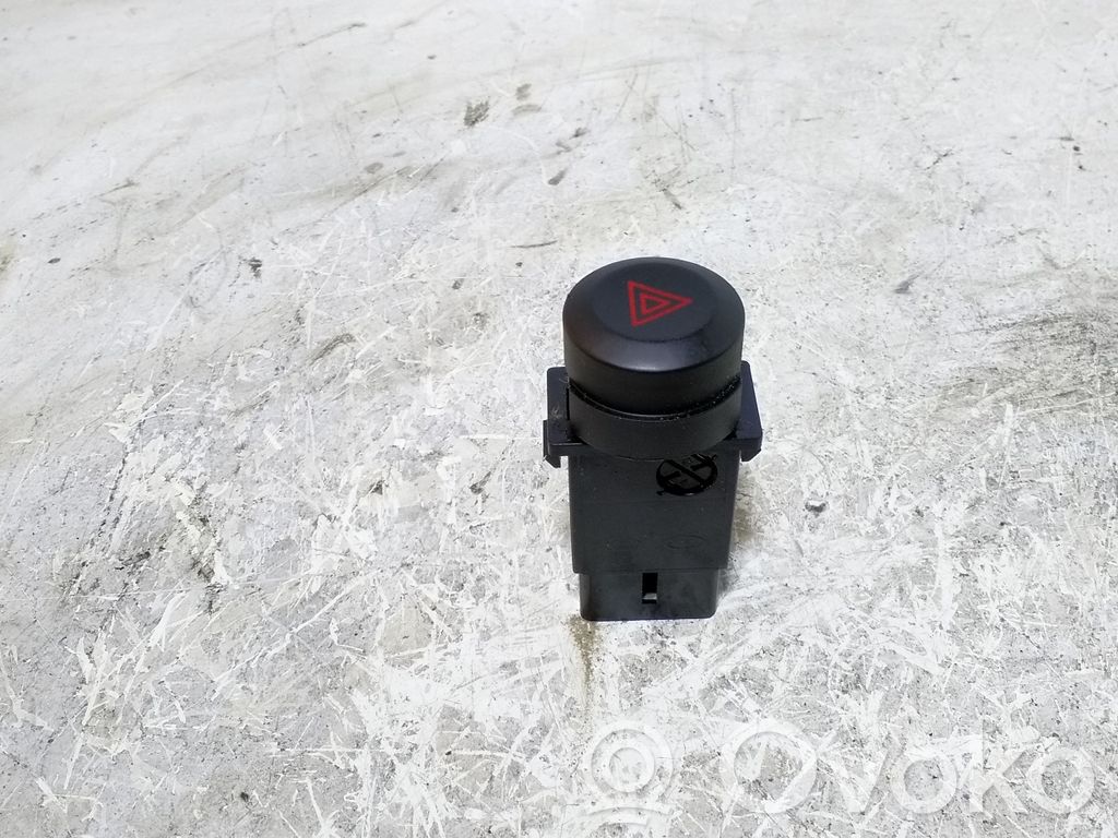 Botón interruptor de luz de peligro   937303E000,864W0140