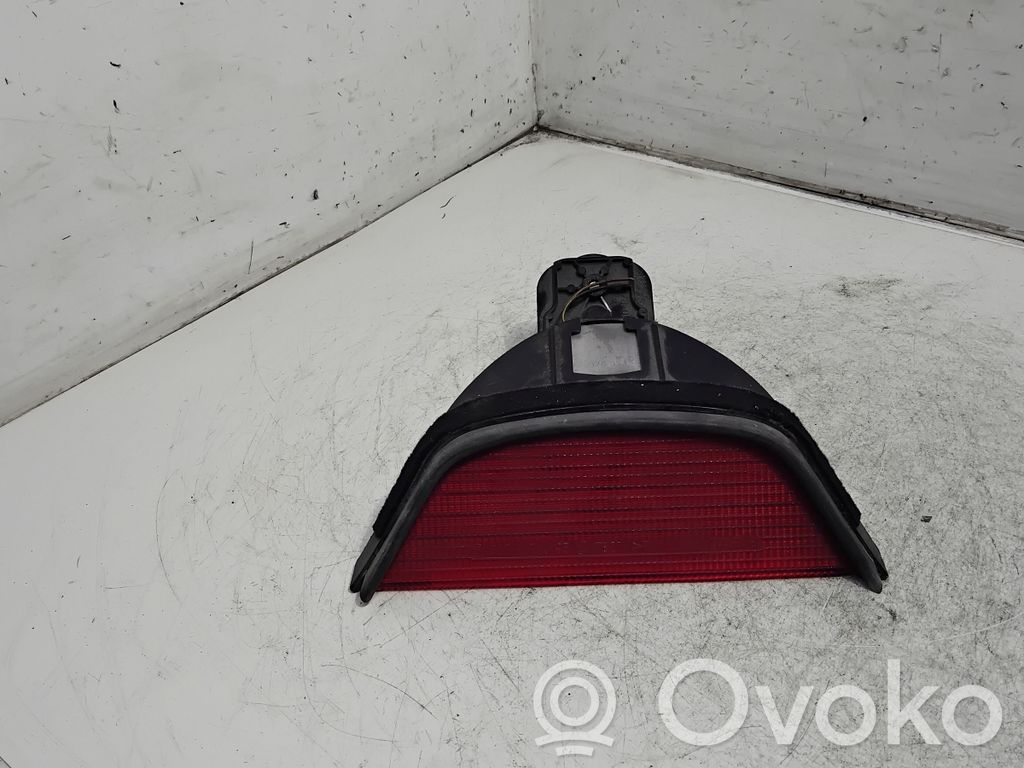 BMW 5 E39 Third/center stoplight 