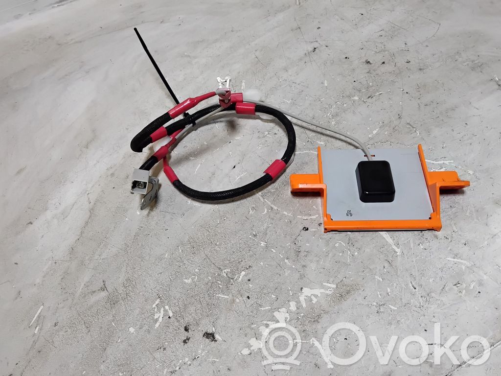 Lexus CT 200H GPS-pystyantenni 
