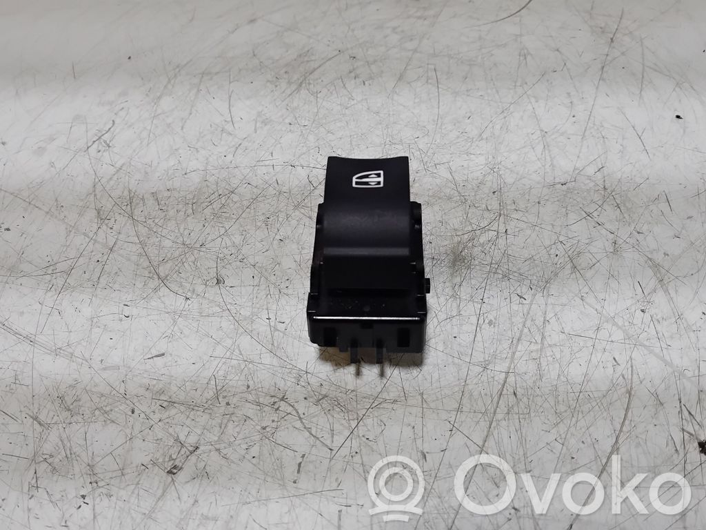 Renault Megane III Electric window control switch 