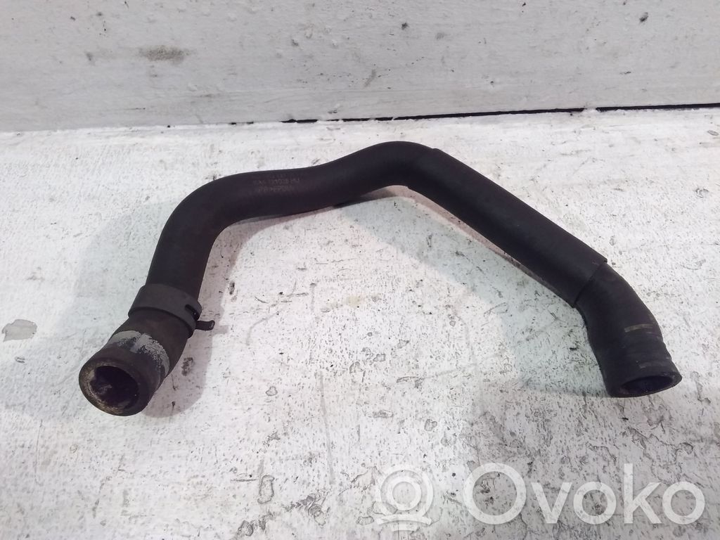 Volkswagen PASSAT CC Tubo flessibile del liquido di raffreddamento del motore