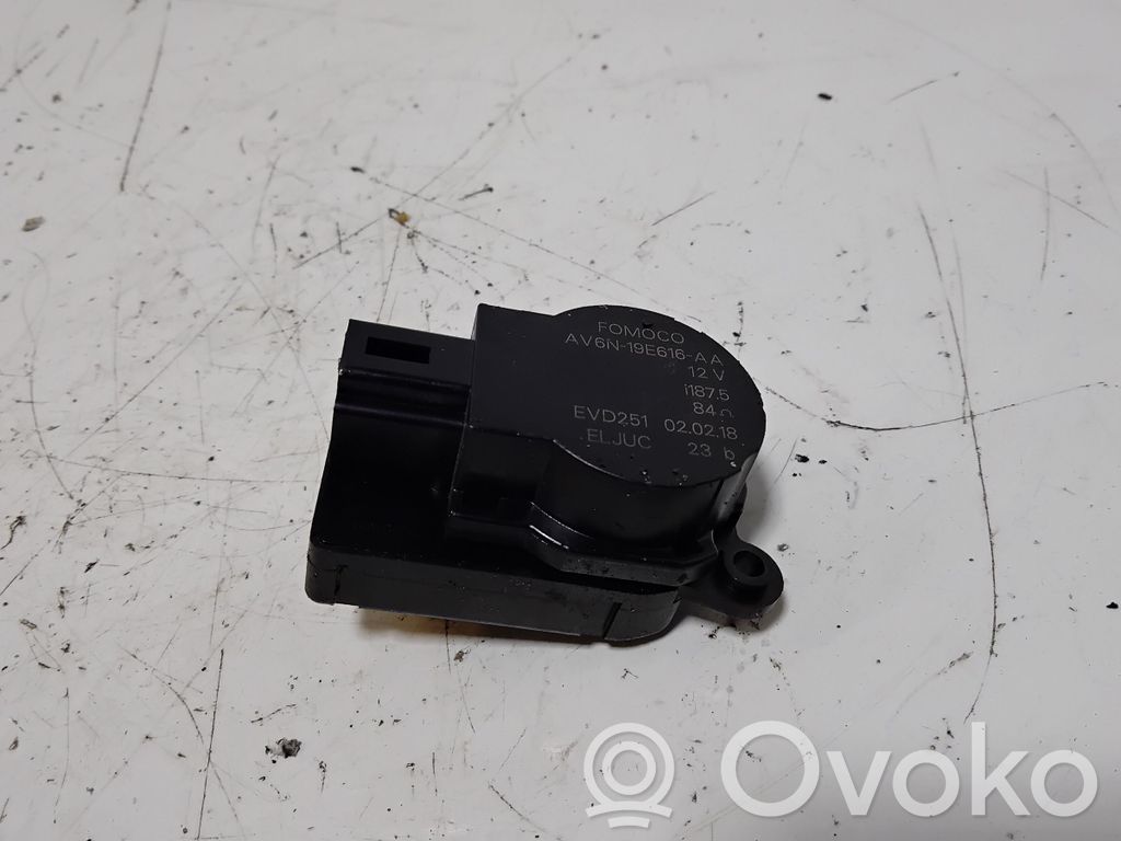 Ford C-MAX II Motor/actuator clapetă aer 