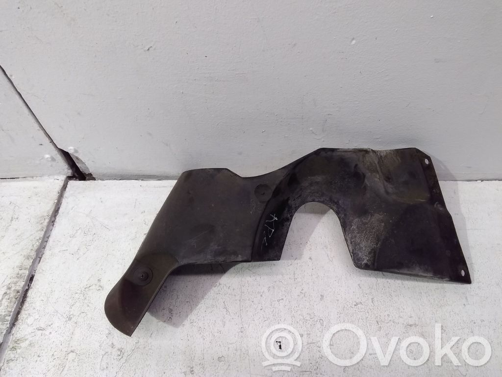 Nissan Qashqai Capac/apărătoare spate inferioară 