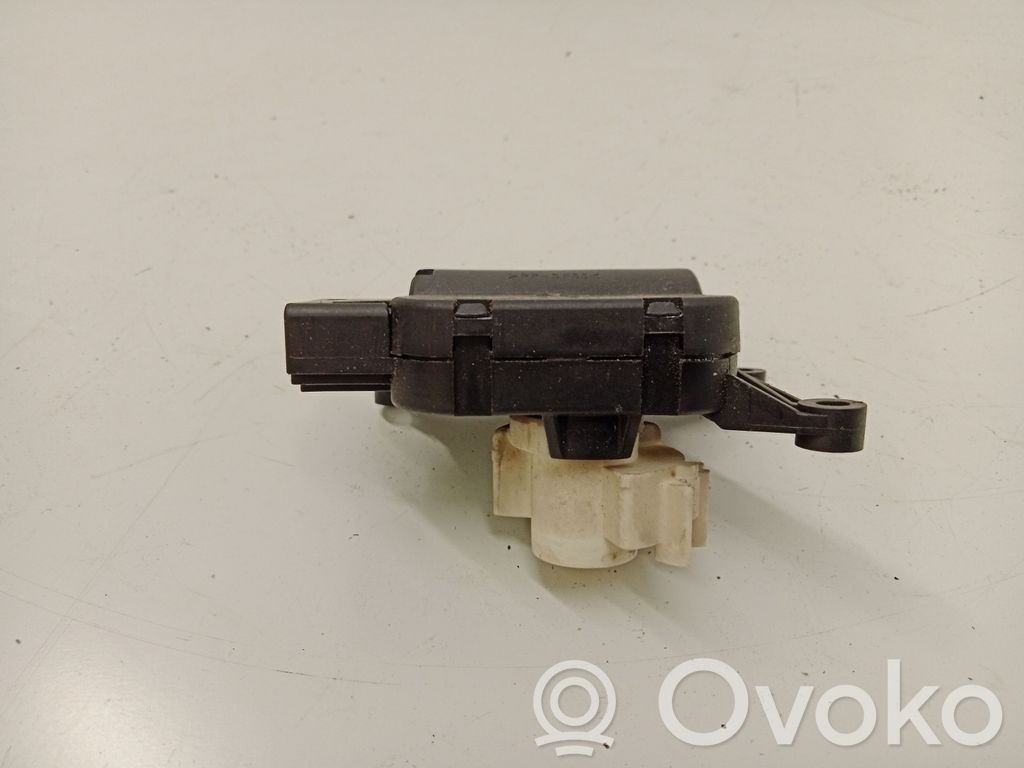 Volkswagen Touran I Motor/actuator clapetă aer 