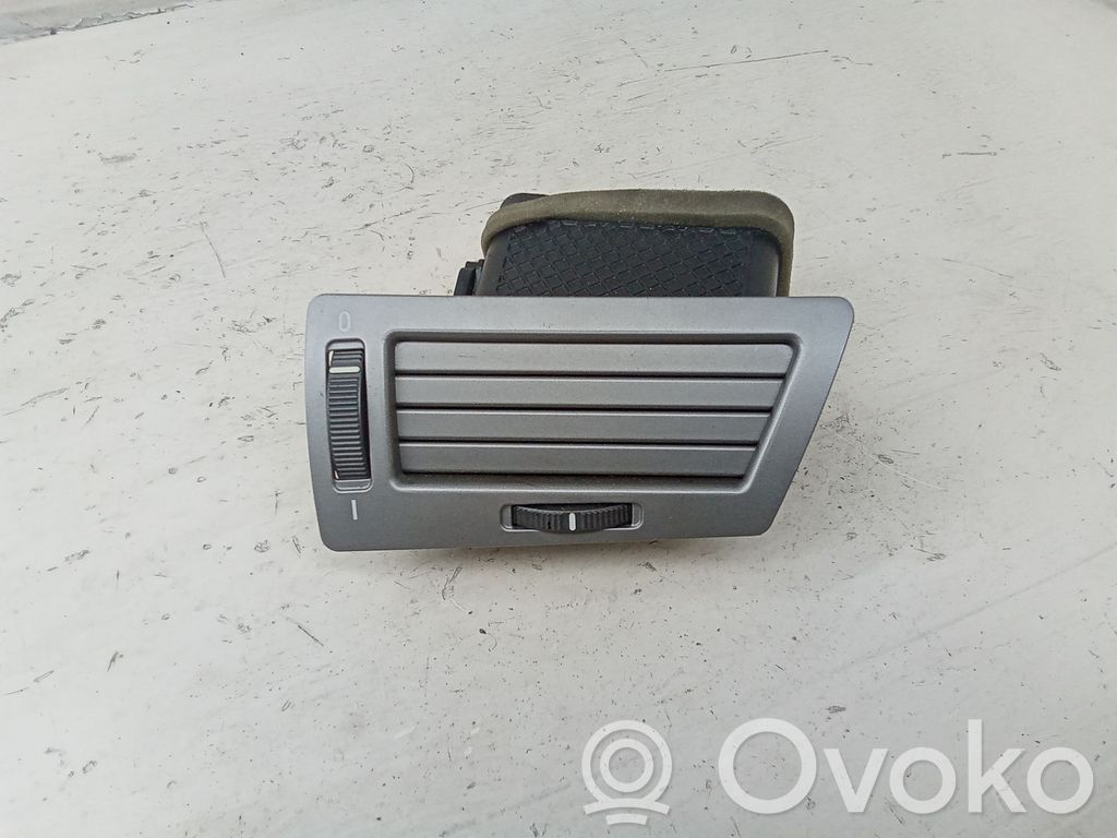 BMW 7 E65 E66 Šoninės oro grotelės 