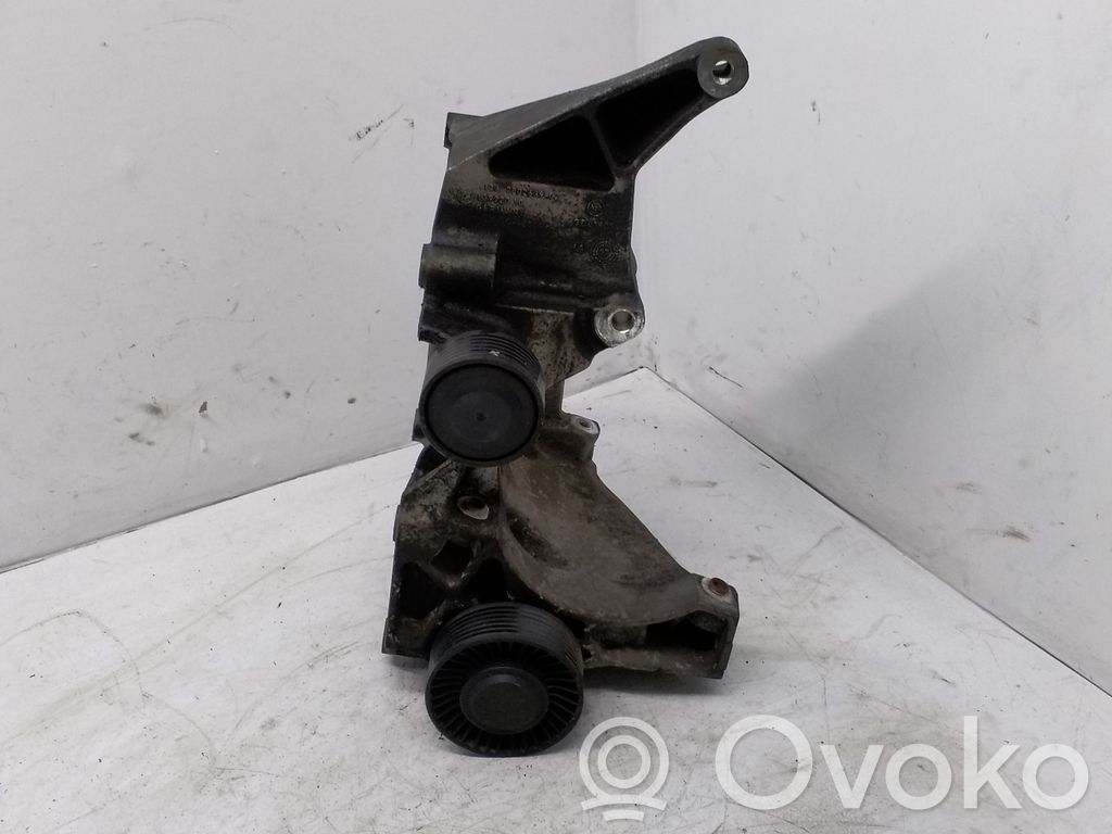 Supporto del generatore/alternatore   7802639