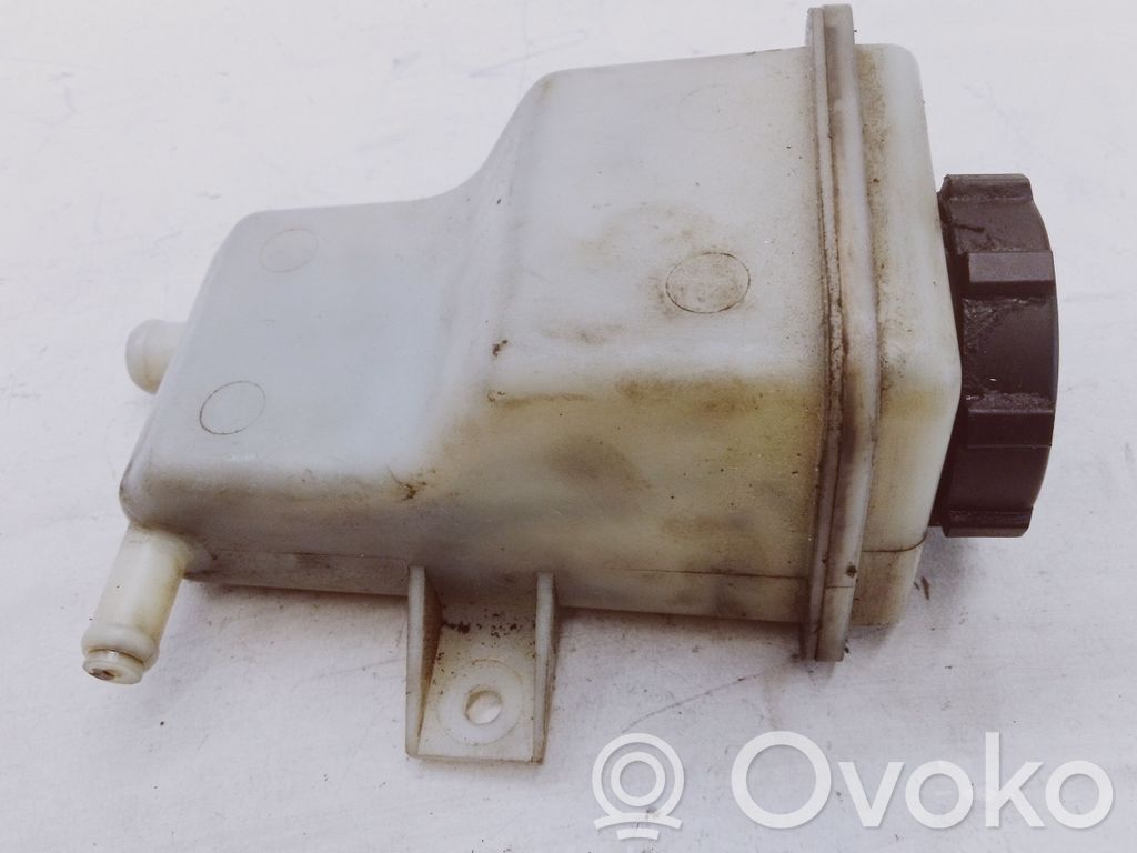 Opel Vectra B Ohjaustehostimen nestesäiliö 