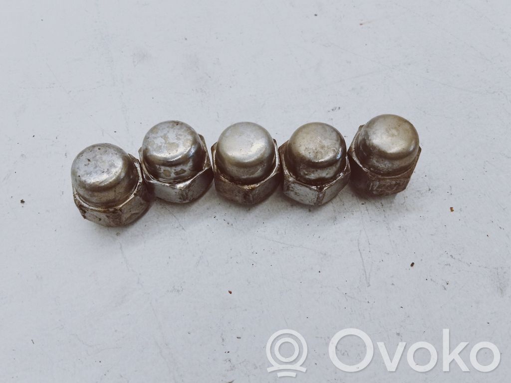 Tuercas/tornillos