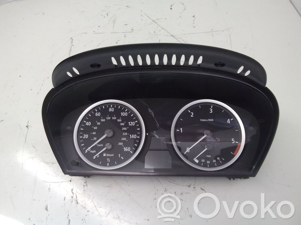 BMW 5 E60 E61 Spidometras (prietaisų skydelis) 