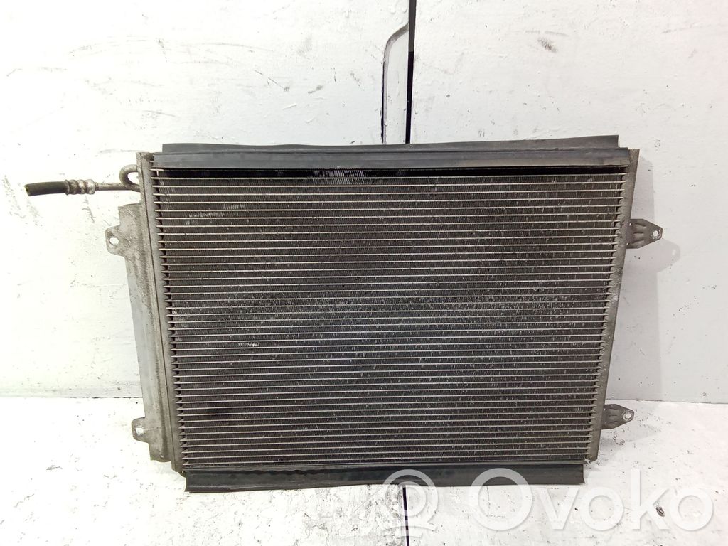 Radiateur condenseur de climatisation