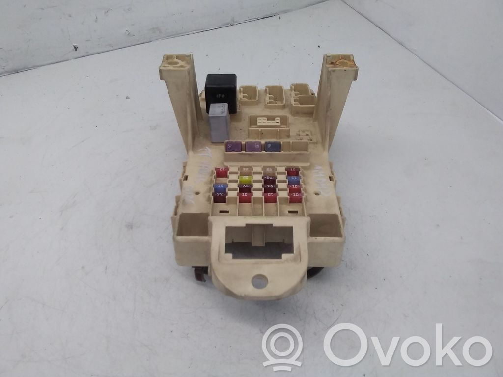 Toyota Yaris Módulo de fusible 