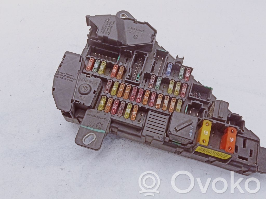 BMW 5 E60 E61 Fuse module 