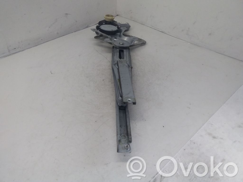 Toyota Auris 150 Elektryczny podnośnik szyby drzwi przednich 