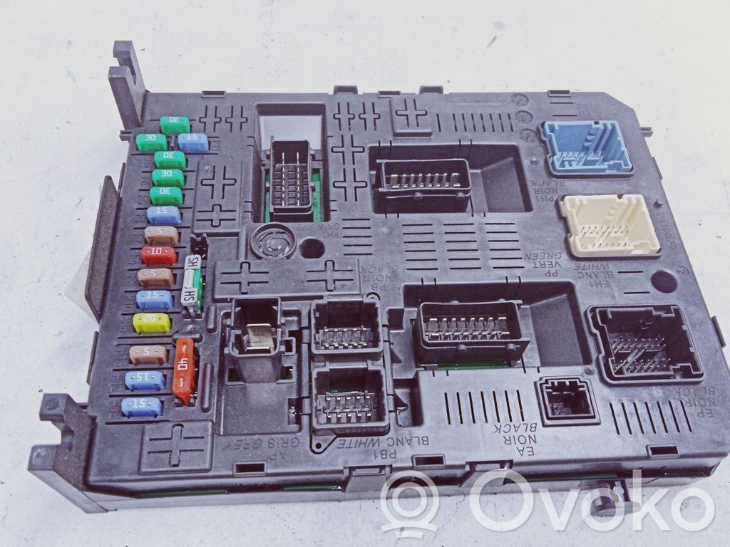 Peugeot 5008 Sulakemoduuli 