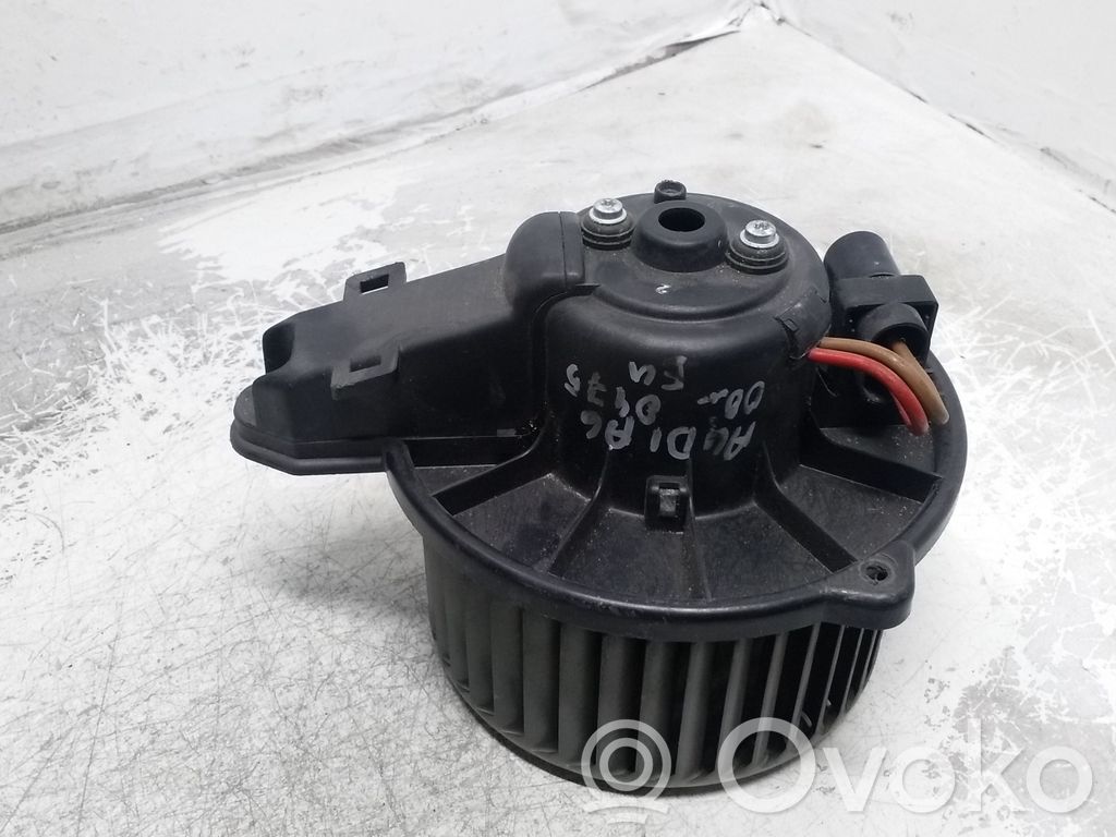 Audi A6 S6 C5 4B Ventola riscaldamento/ventilatore abitacolo 