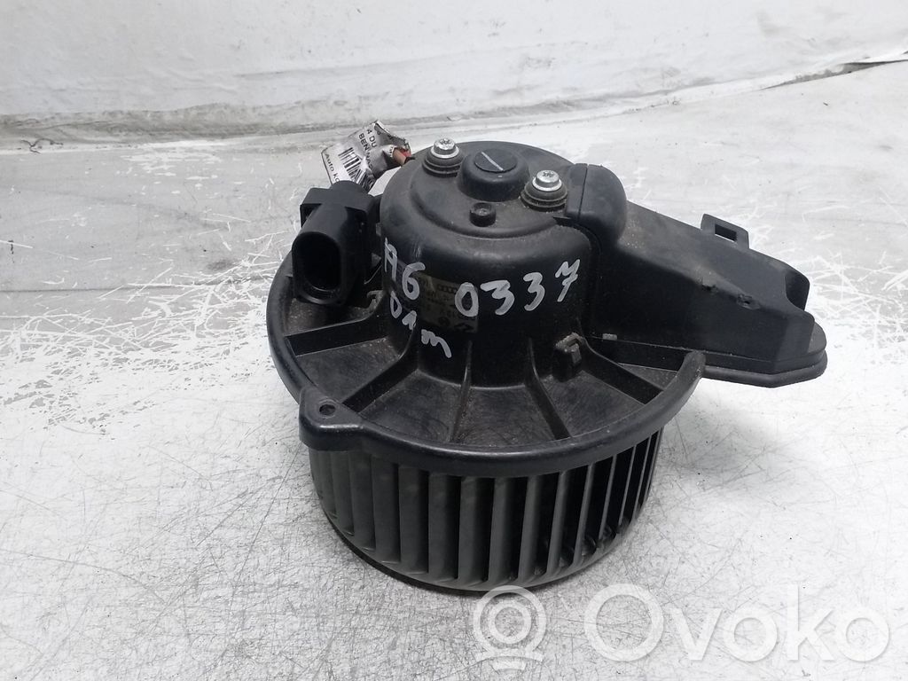 Audi A6 S6 C5 4B Ventola riscaldamento/ventilatore abitacolo 