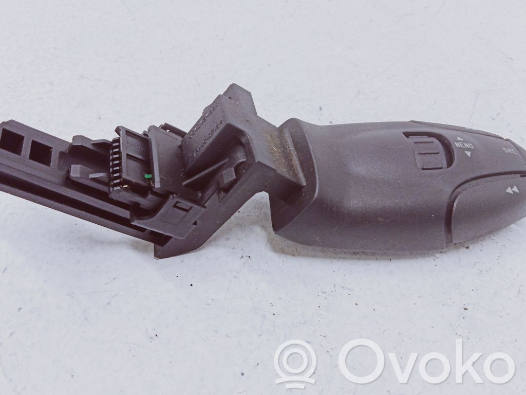 Peugeot 307 Multifunctional control switch/knob 