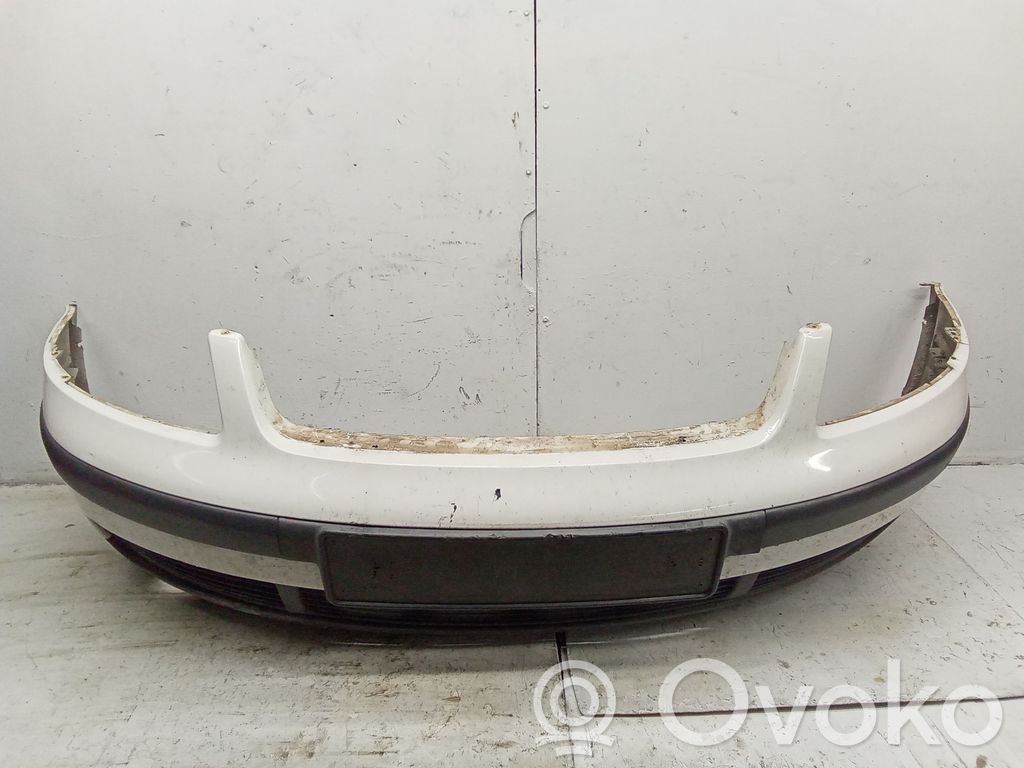 Volkswagen PASSAT B5 Parachoques delantero 