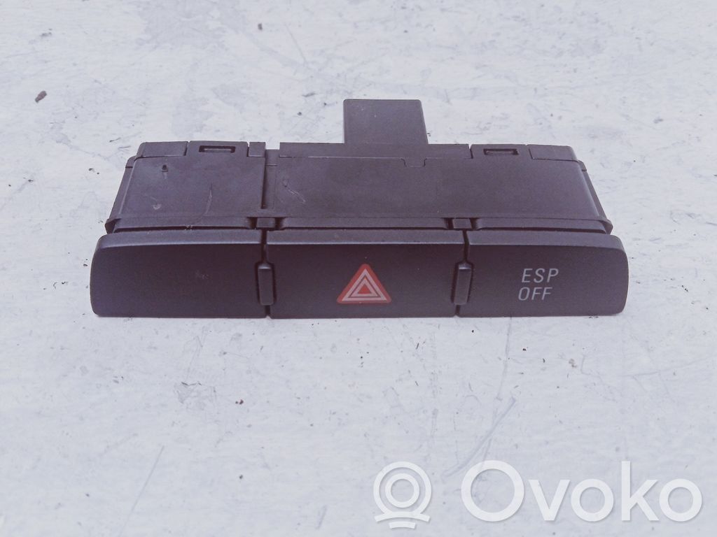 Audi Q7 4L Comutator lumini pericol 