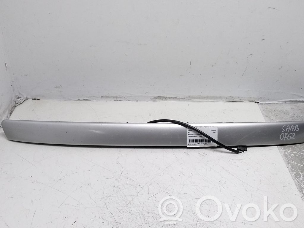 Saab 9-3 Ver1 Trunk door license plate light bar 