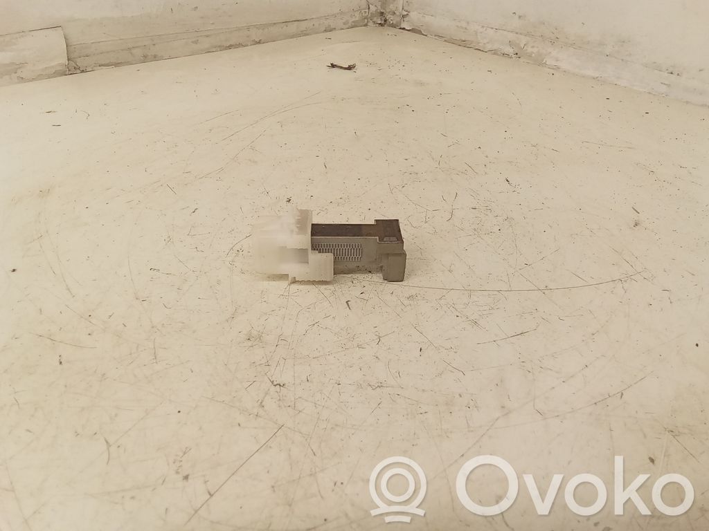 Sensor Bremspedal   A0015456309