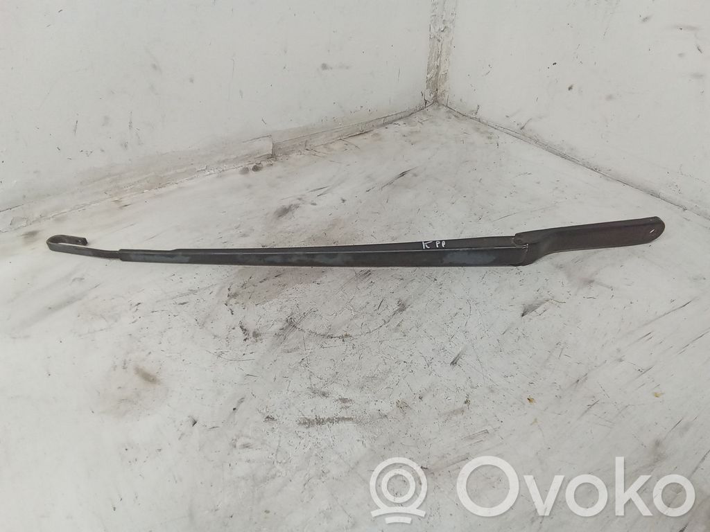 BMW X5 E53 Front wiper blade arm 