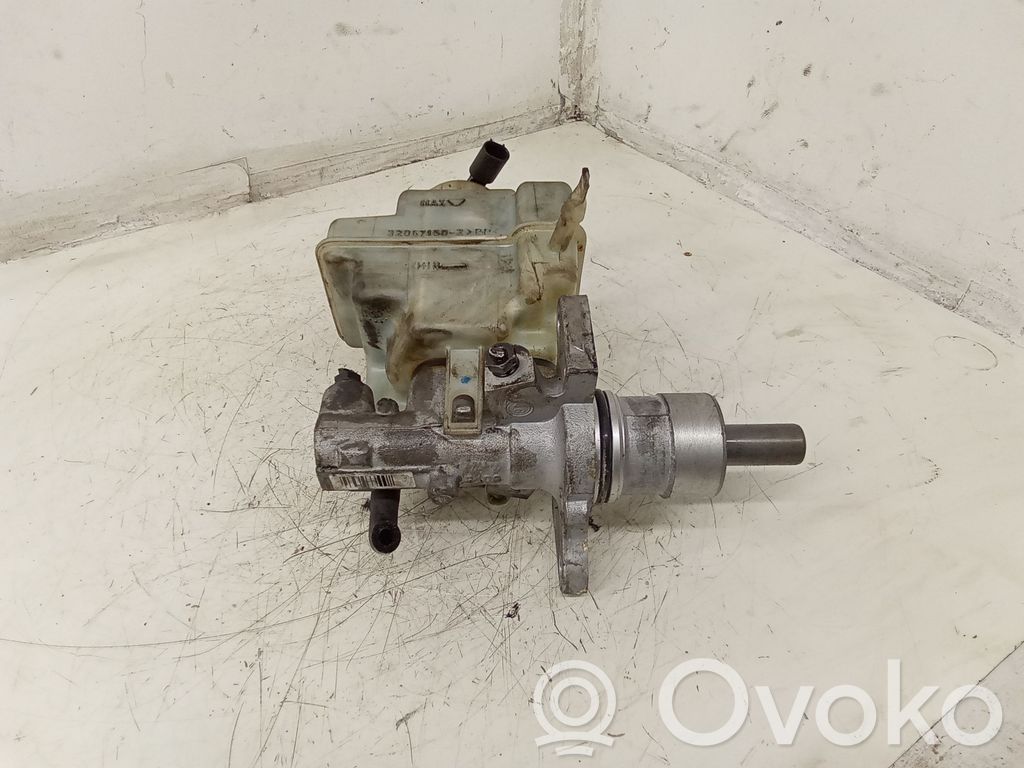 BMW 5 E39 Master brake cylinder 