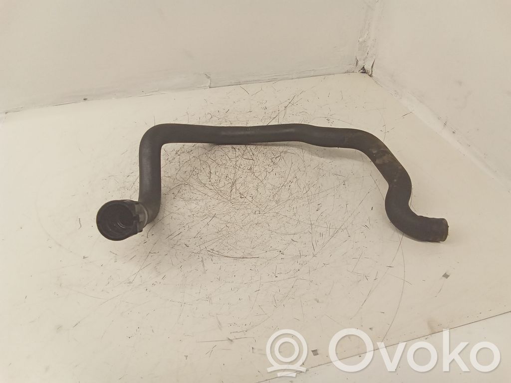 BMW 5 F10 F11 Conductă/furtun lichid de răcire motor 