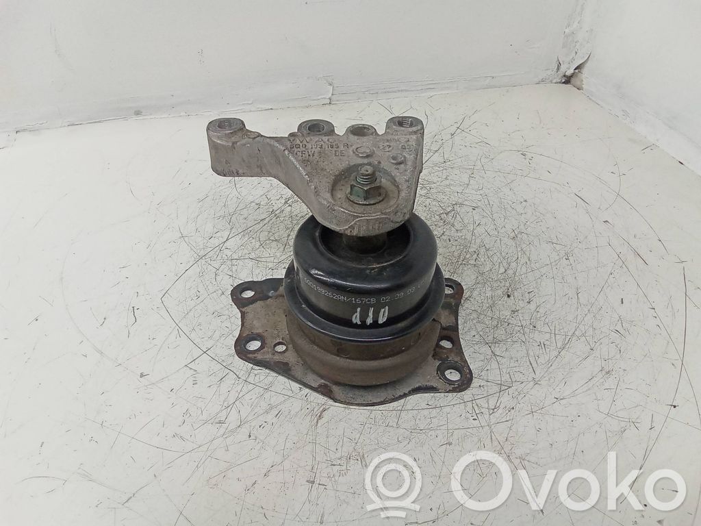 Skoda Fabia Mk1 (6Y) Moottorin kiinnikekorvake 
