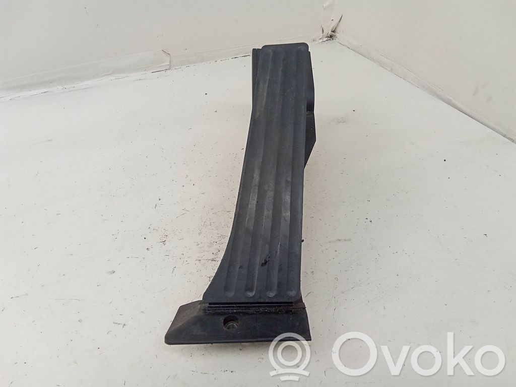 Pedale dell’acceleratore   6772645,25916010