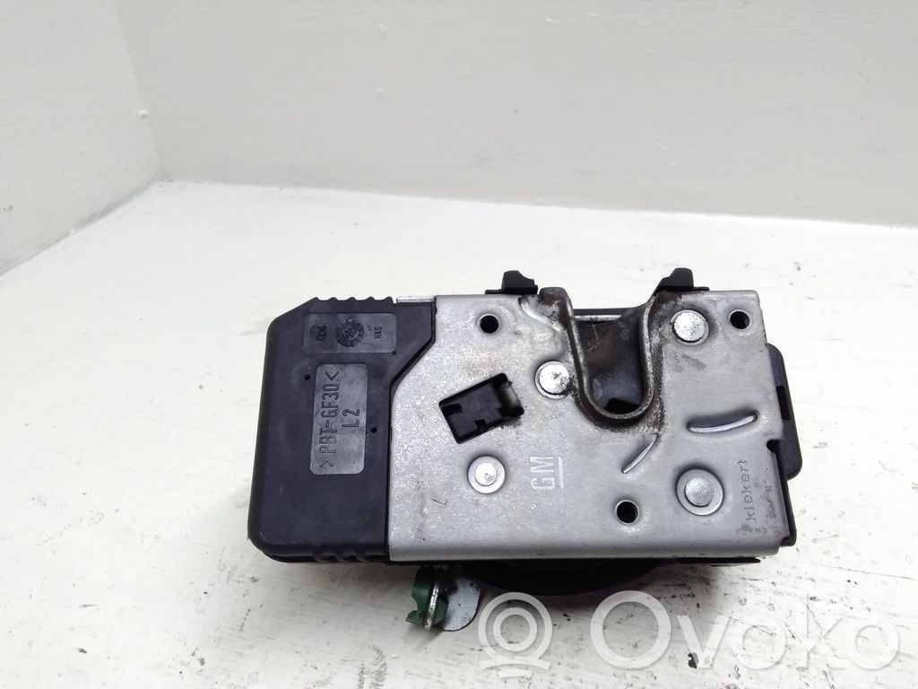 Opel Corsa C Front door lock 