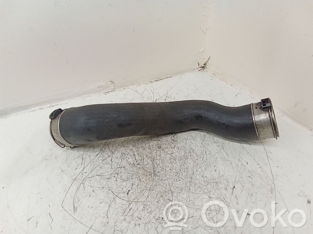 Mercedes-Benz E W212 Furtun/conductă intercooler 