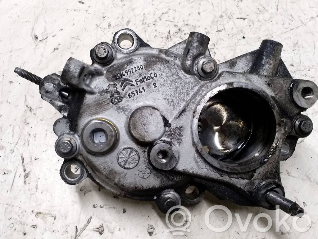 Ford Mondeo MK V Muu moottoritilan osa 